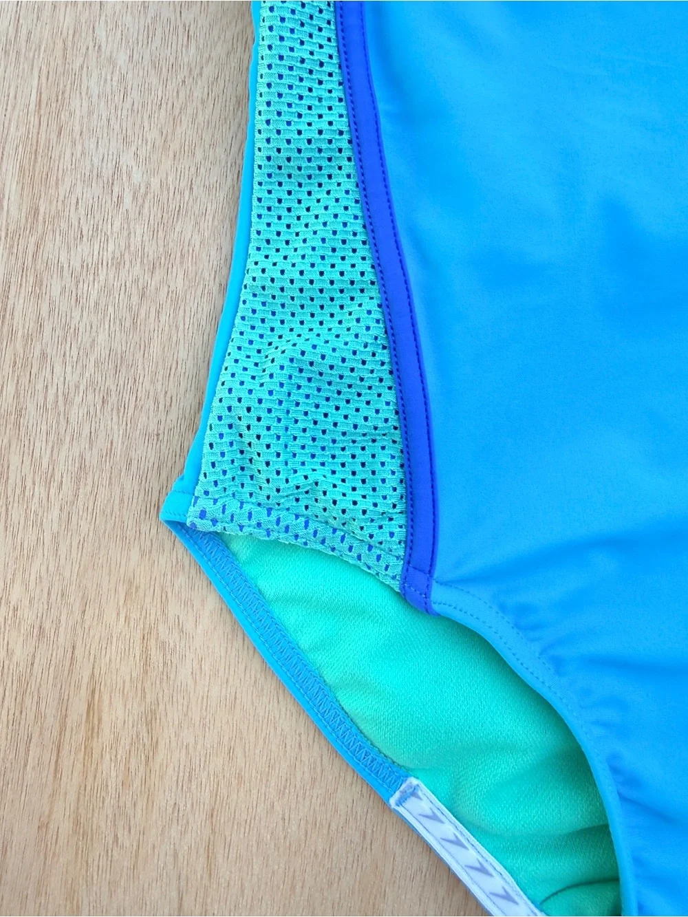Speedo Girls Size 8 Athletic One Piece Swimsuit Blue Sport Racerback Colorblock